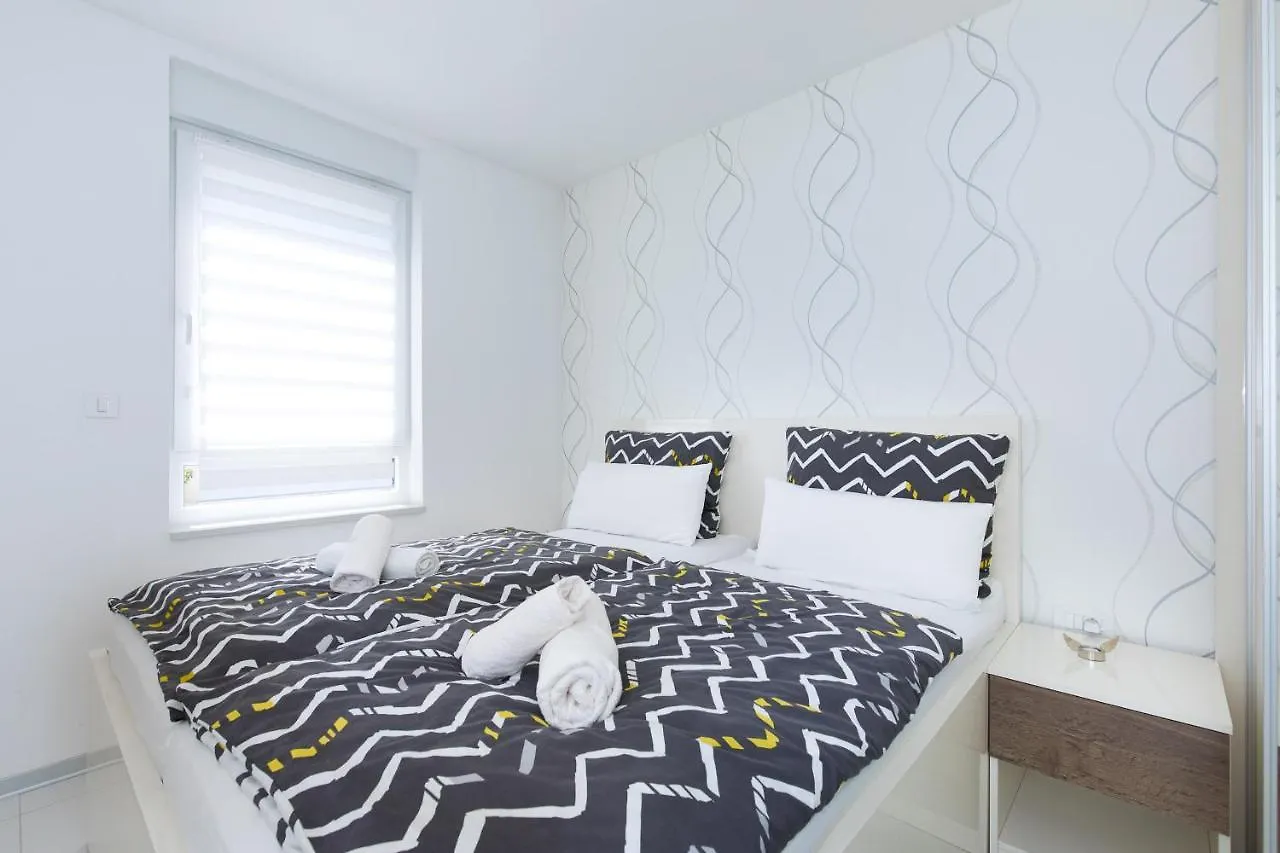 Orfeo Apartment Krk Town 0*,